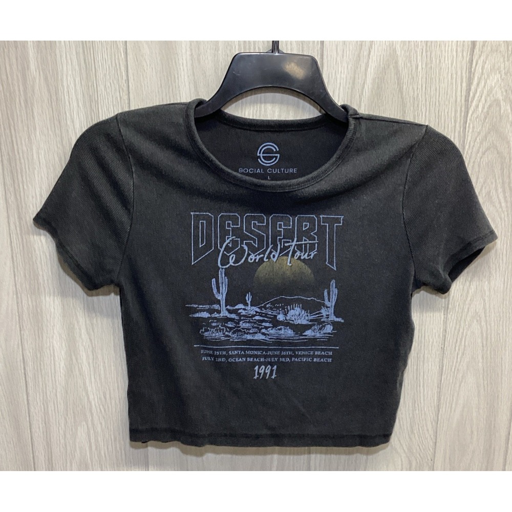 SOCIAL CULTURE Women's (Size L) Cropped T-Shirt Crew Neck Short Sleeve Concert